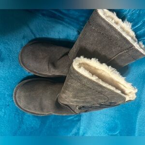 Bearpaw boots brown  size 8